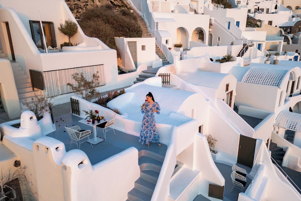 Heavens Edge Cliffside Villas & Suites 36/50