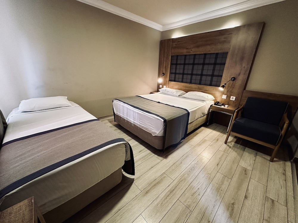 Otel Laodikya 21/50