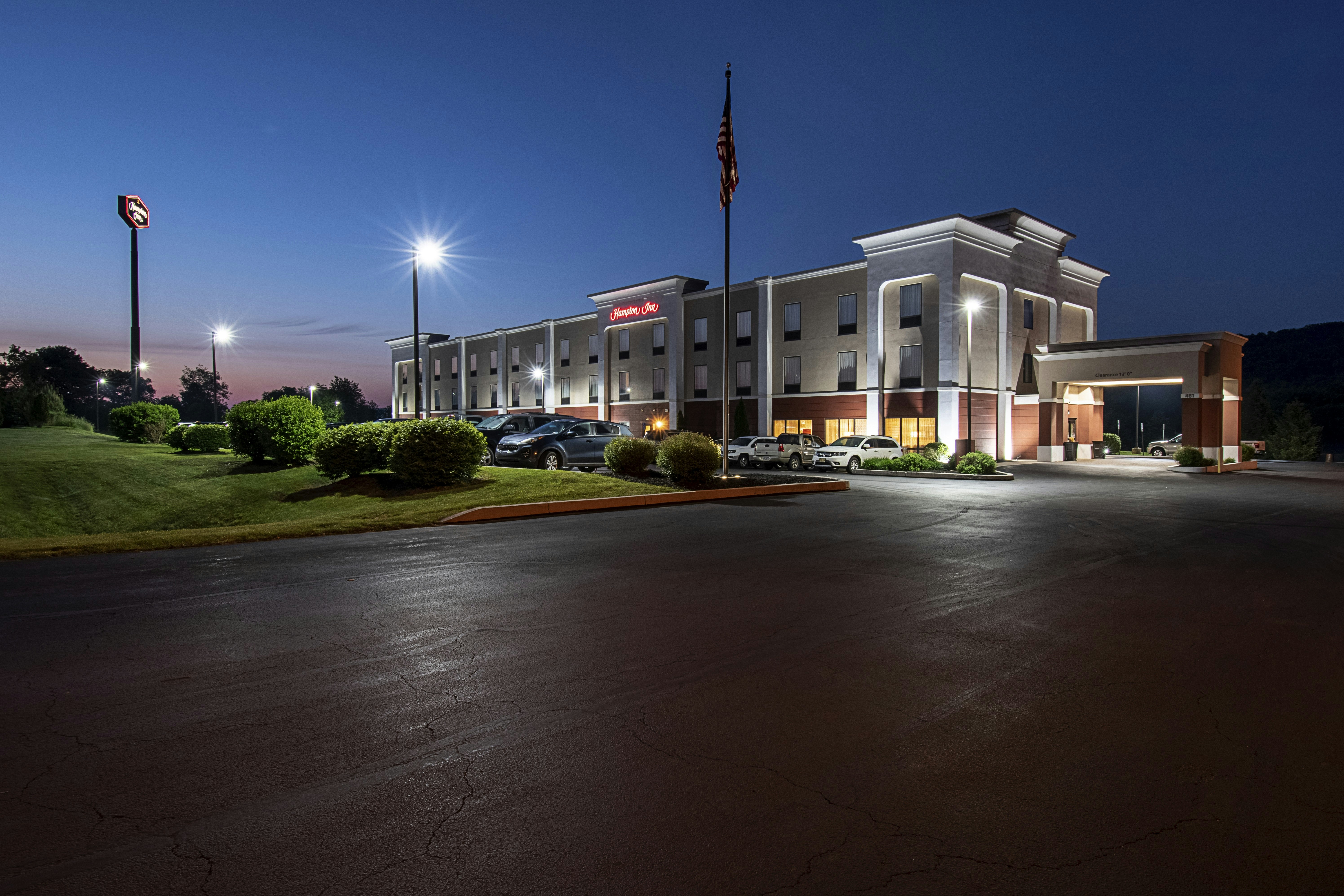 Hampton Inn Pine Grove 58/58