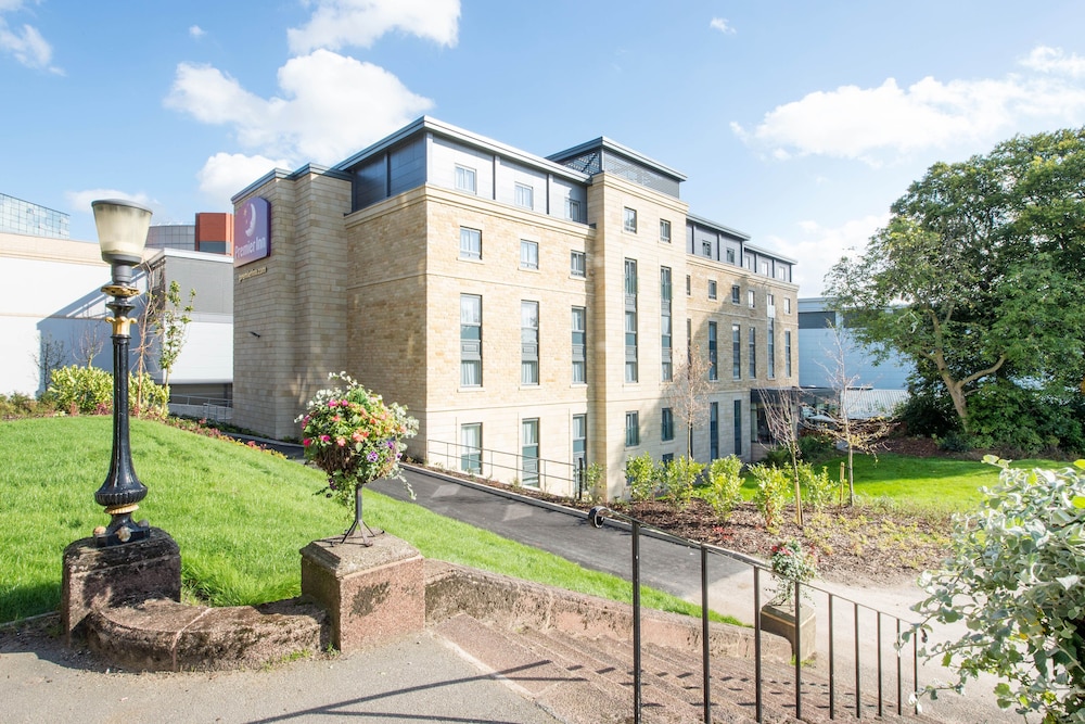 Premier Inn Harrogate Town Centre 49/55