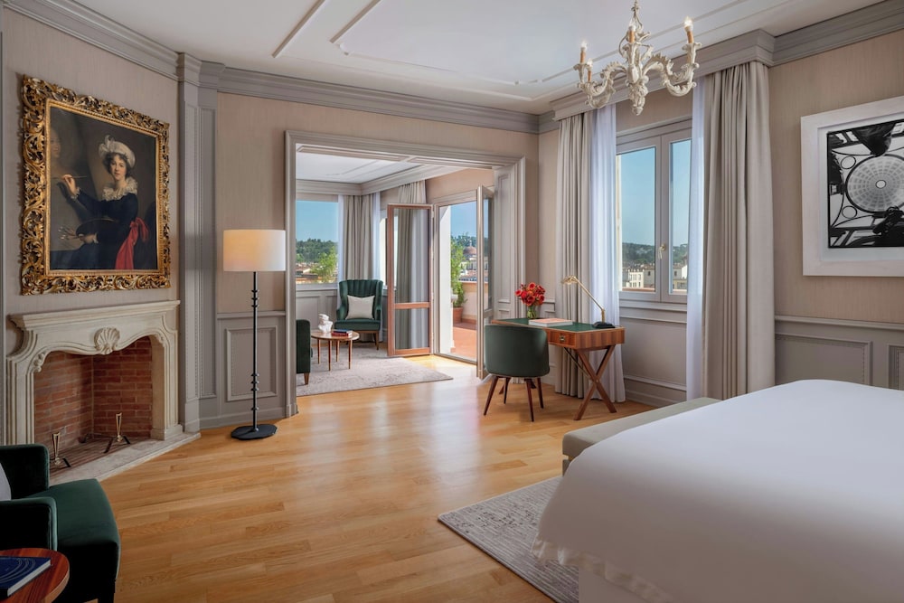 Belvedere, Suite, King Bed, River View, Terrace