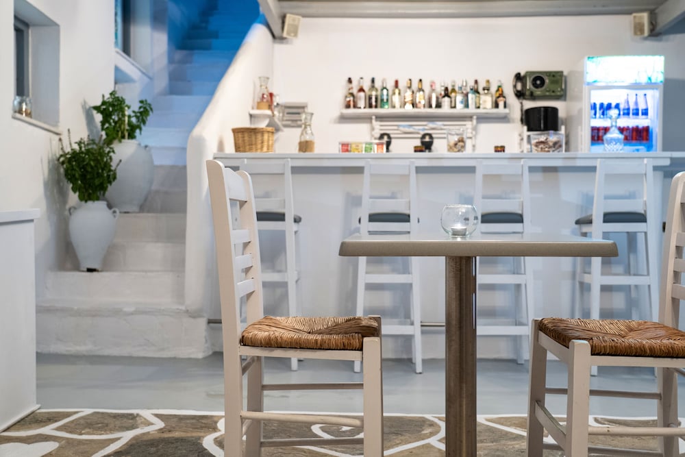 Iris Boutique Hotel 10/74