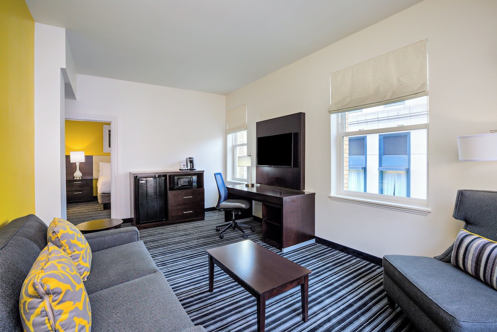 HOLIDAY INN EXPRESS SAN FRANCISCO UNION SQUARE 14/25