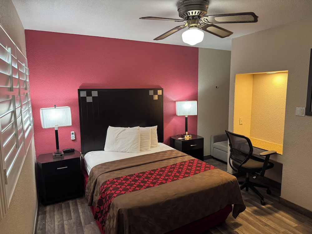 Western Motel 14/30