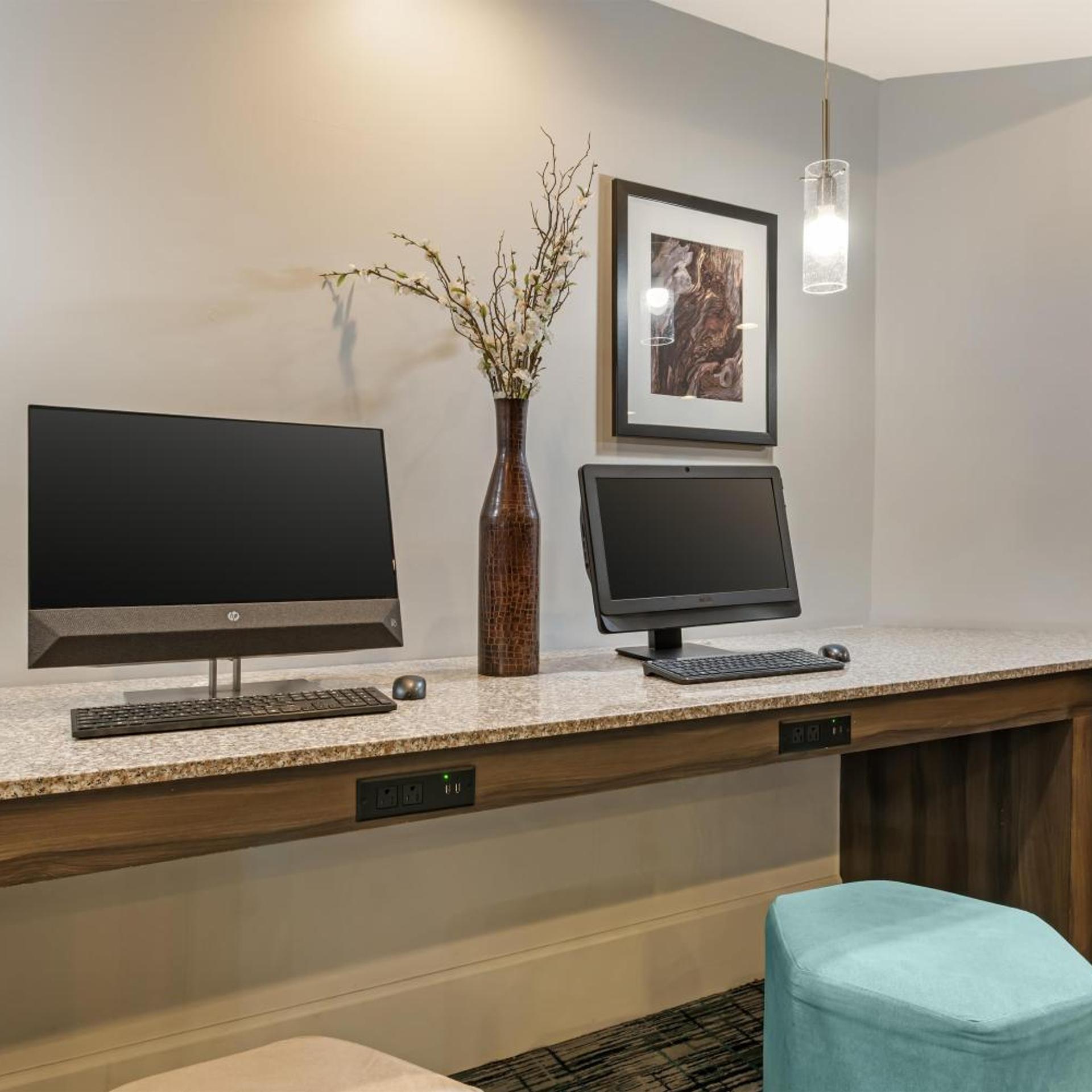 Executive Residency by Best Western Denver East 60/67