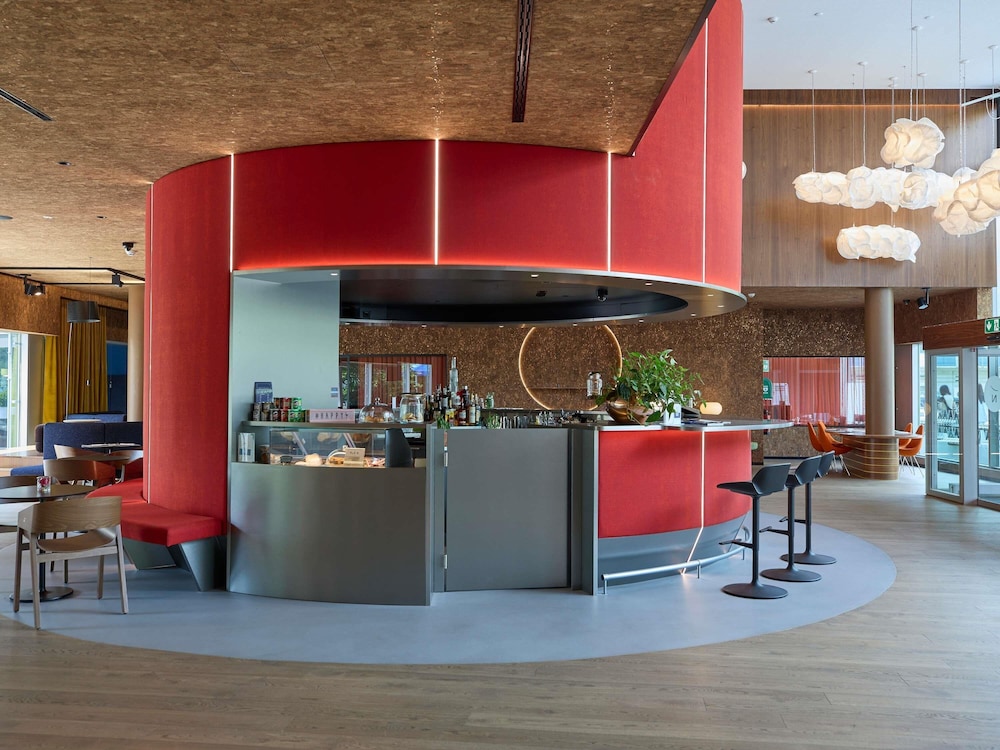 Ibis Zurich City West 8/72
