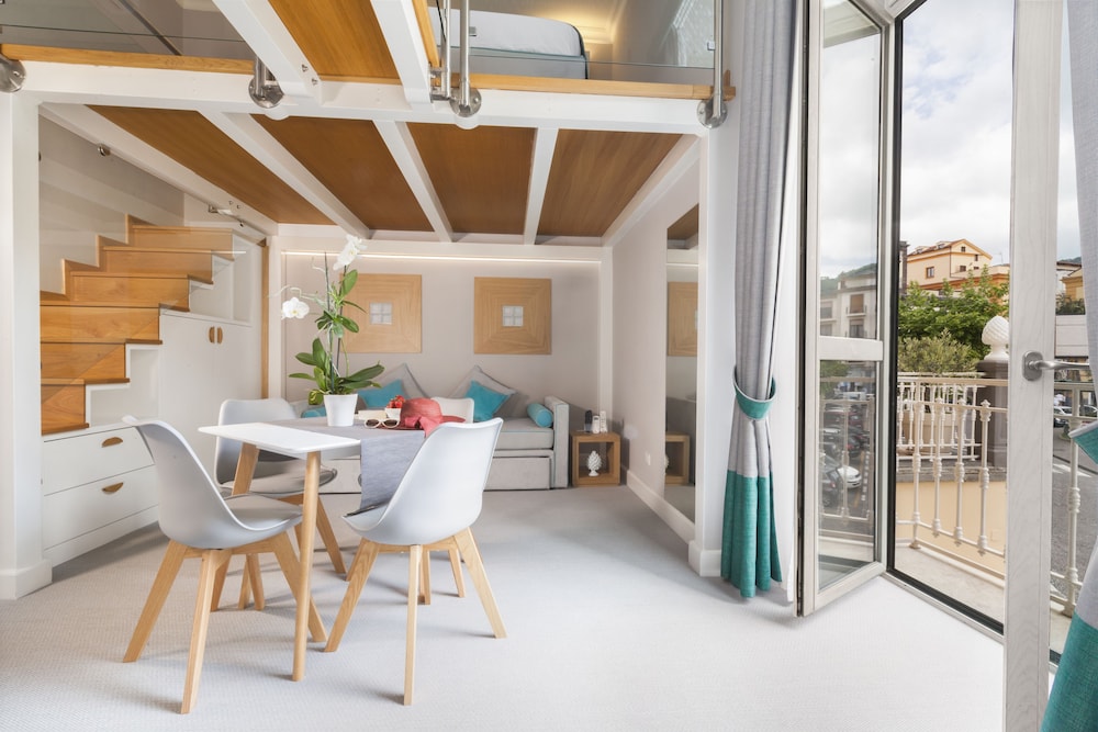 La Piazzetta Guest House 26/41