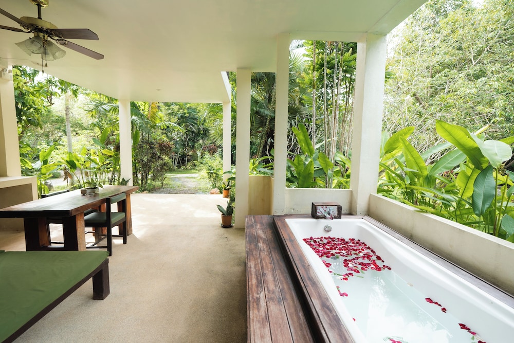 Wareerak Hot Spring And Wellness 43/50