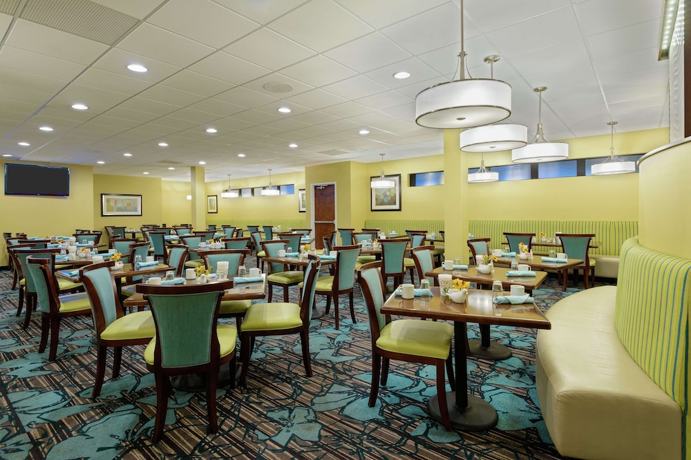 Doubletree By Hilton Richmond Midlothian 35/53
