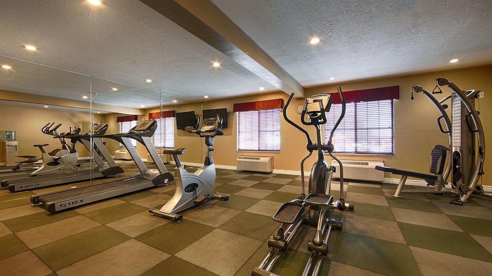 Best Western Green Valley Inn 25/40