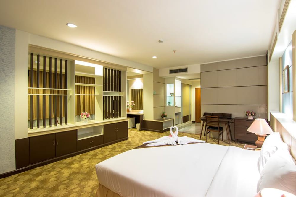 Siamgrand Hotel 8/71