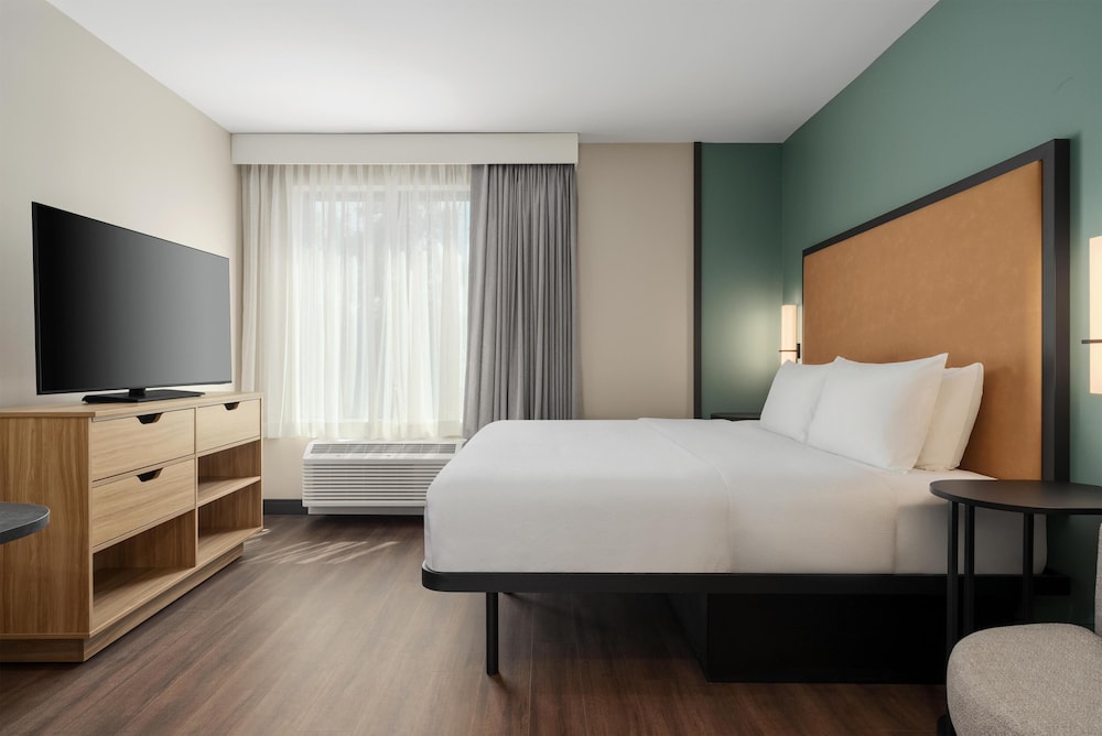 LivSmart Studios by Hilton Columbia Greystone 7/41