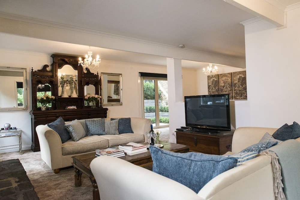 THE LOFT IN THE MILL BOUTIQUE ACCOMMODATION 40/55
