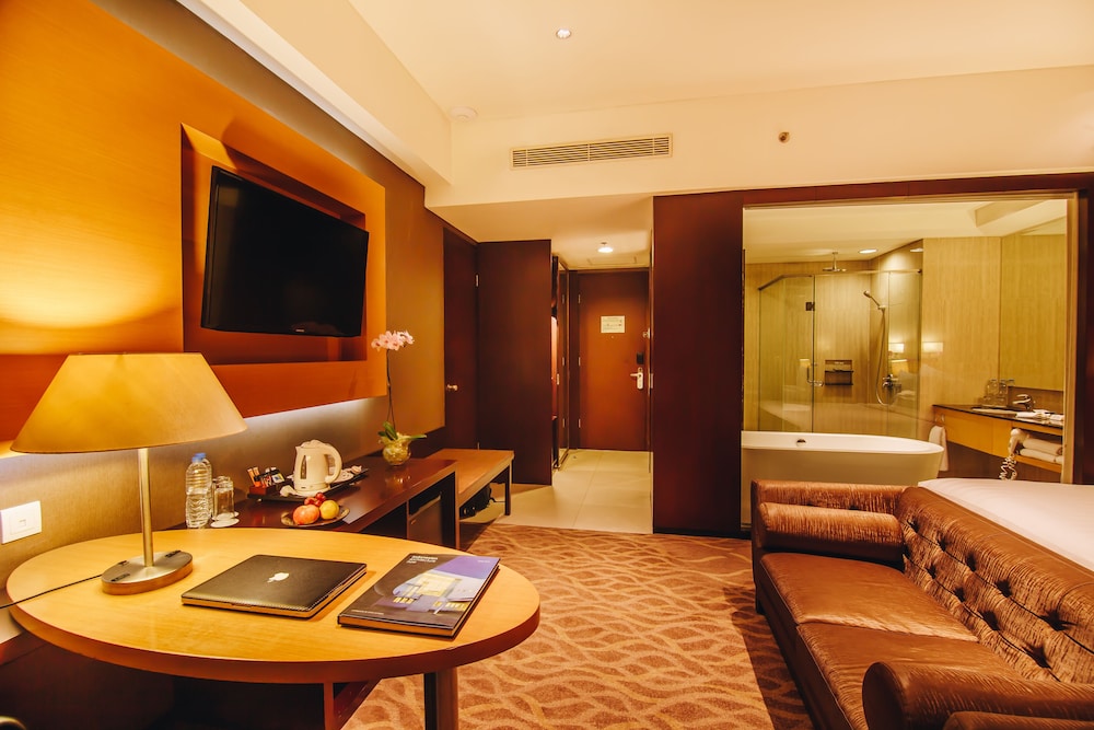 Js Luwansa Hotel And Convention Center 42/65