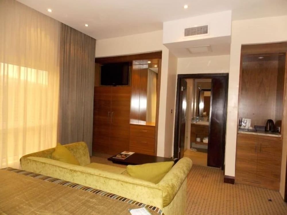 Grand Towers Hotel 22/50