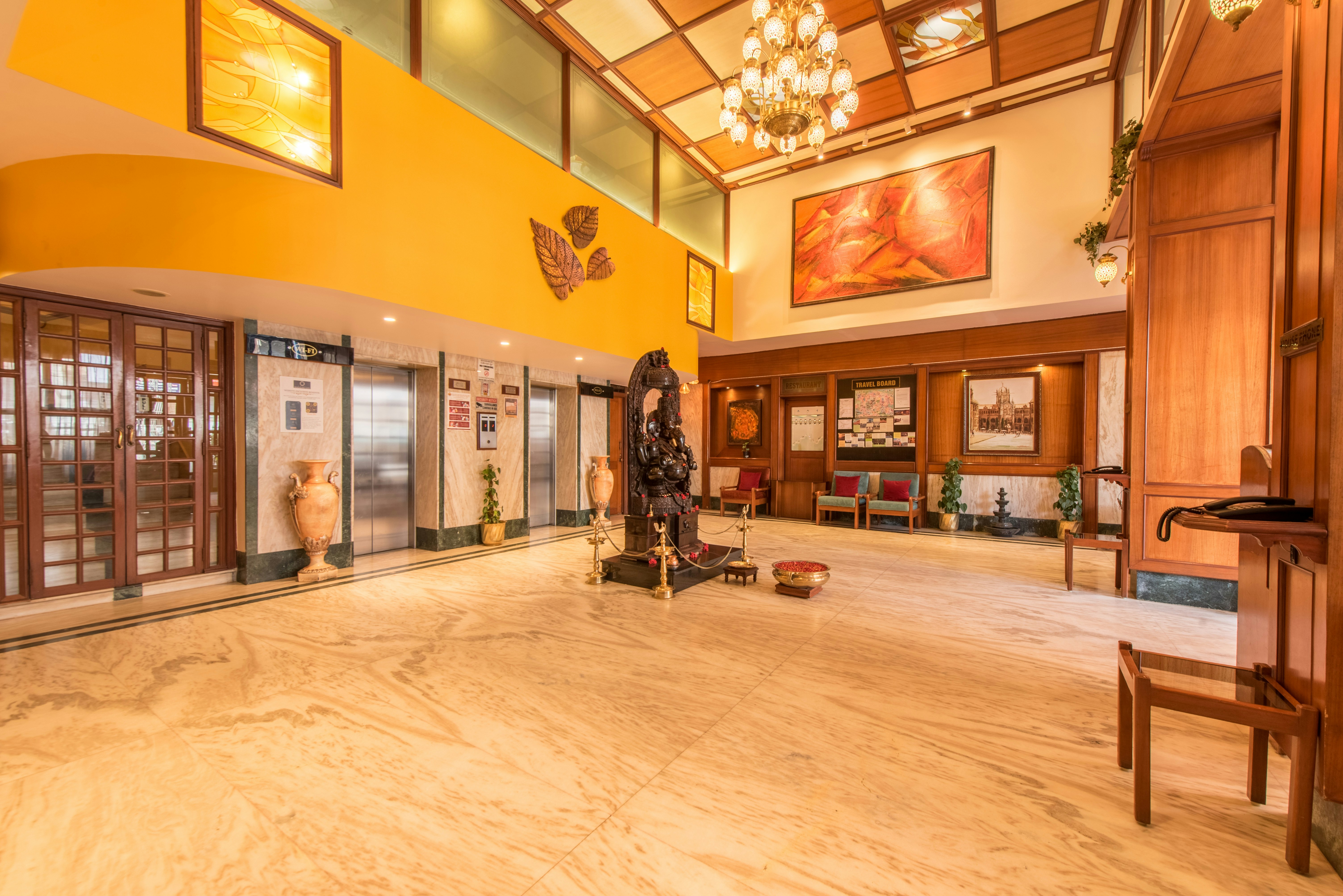 Hotel Bangalore Gate 18/81