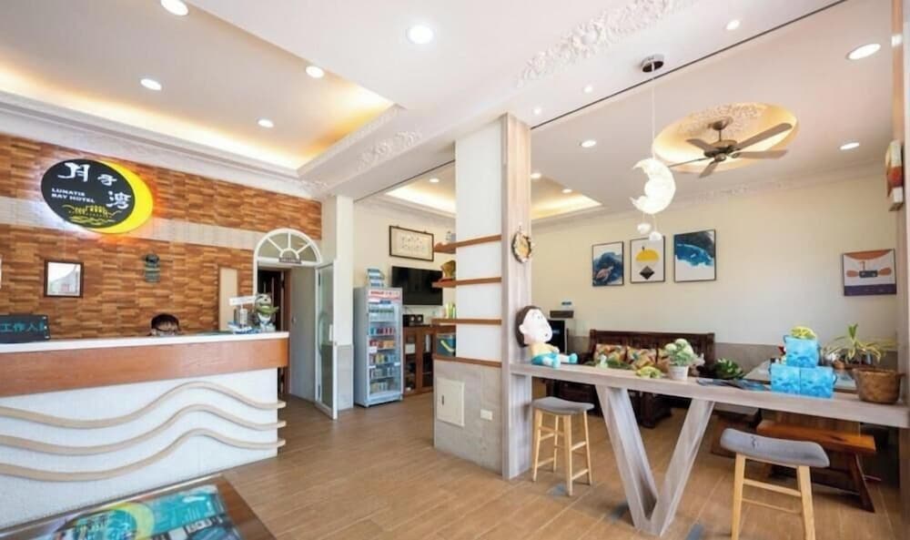 Lunatis Bay Hotel 10/50