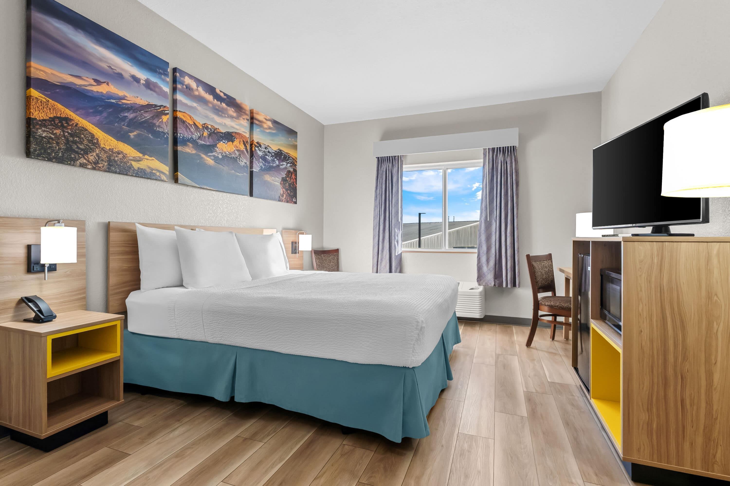 Room, King Bed, Bathtub, Accessible