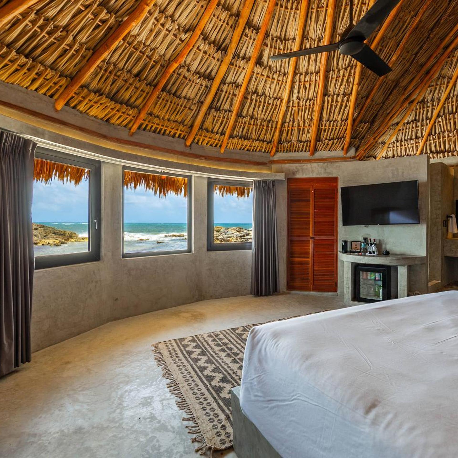 Deluxe, Double Bed, Sea View