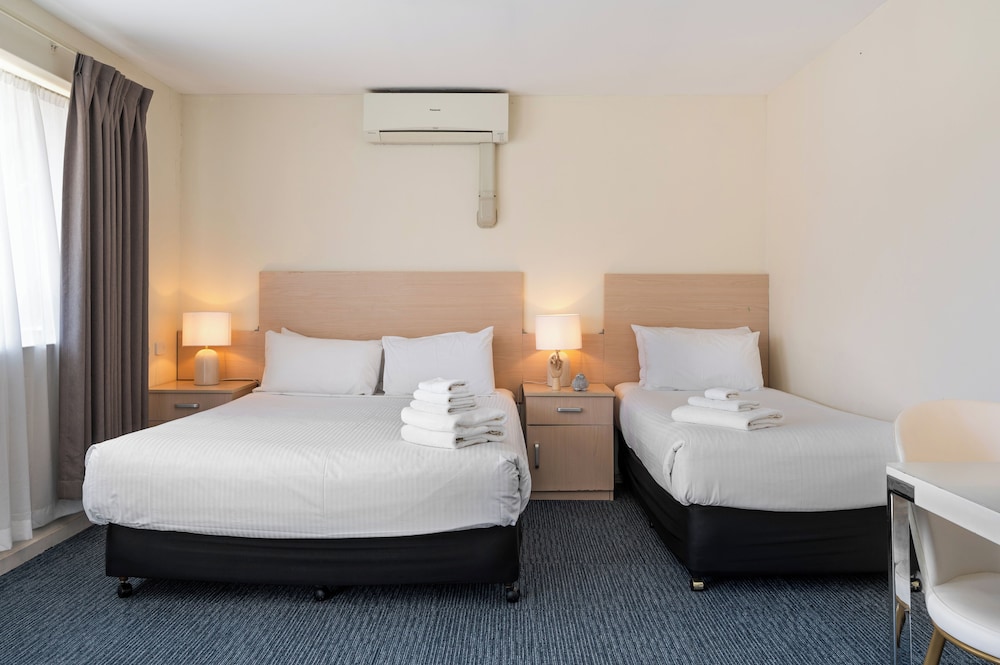 STANDARD, TWIN BEDS