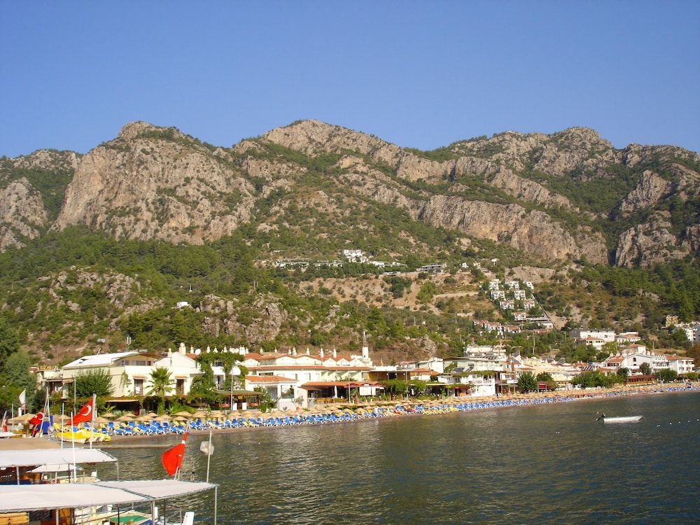 Loryma Resort Hotel 46/49