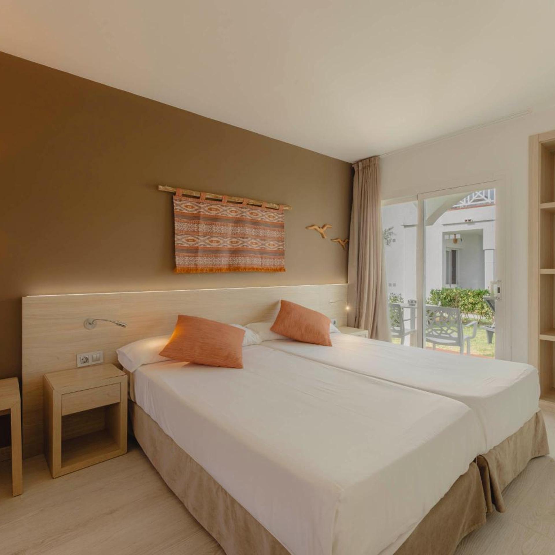 Premium, Double Bed, Private Garden