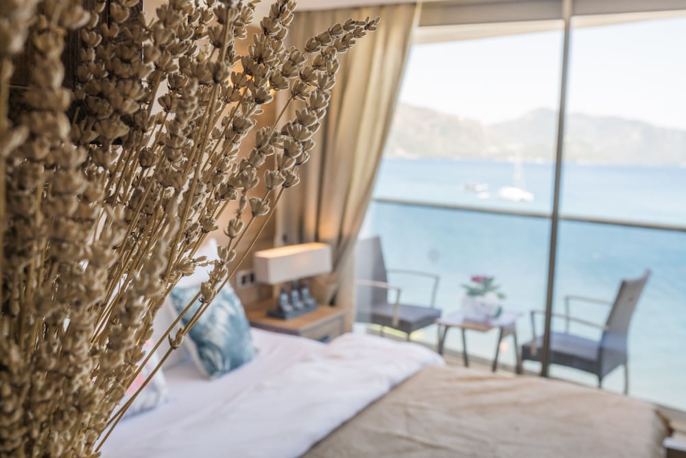 Aurasia Beach Hotel 44/69