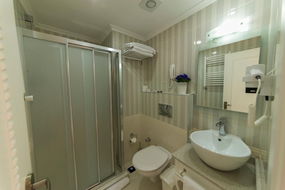 Biga Palas Hotel 51/53