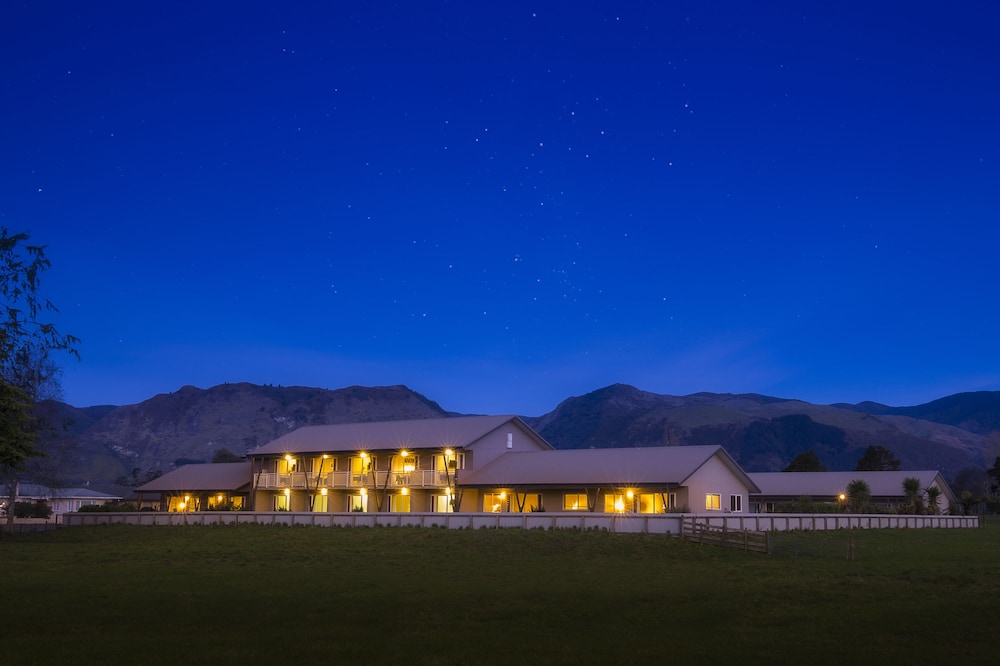 MOHUA MOTELS 2/52