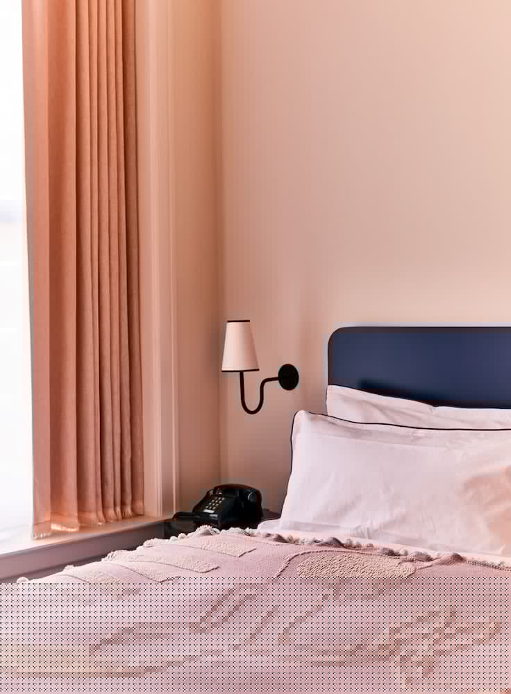 The Siren Hotel 14/70
