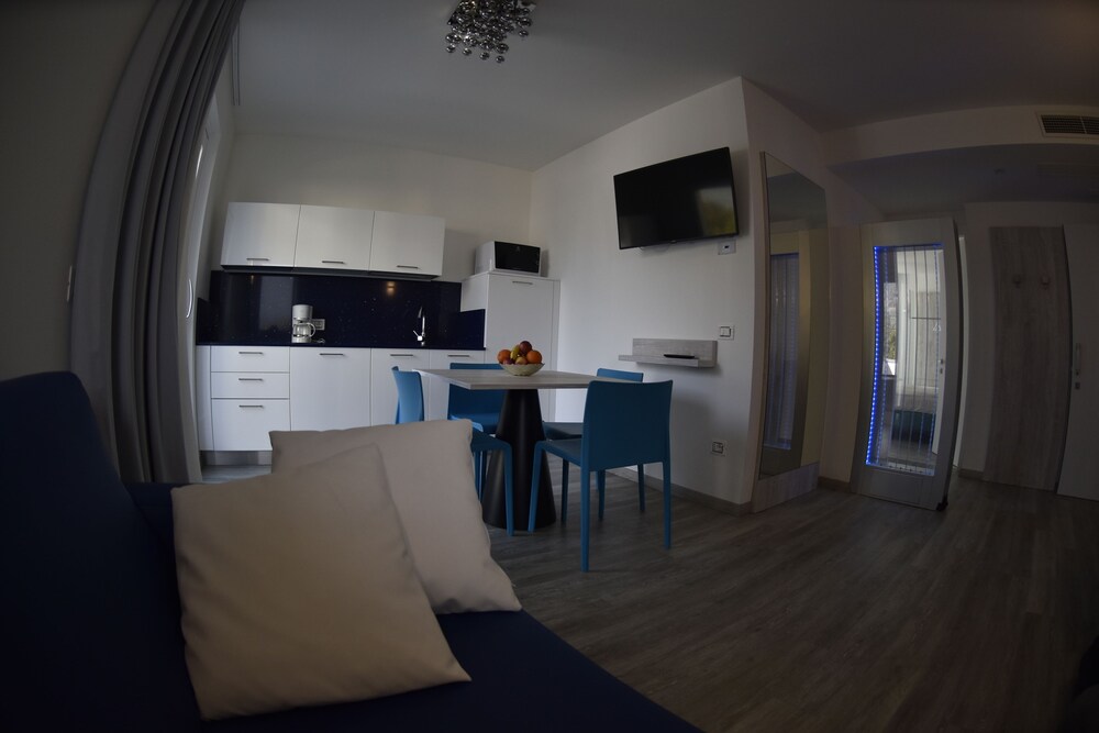 Ecohotel Primavera 59/72