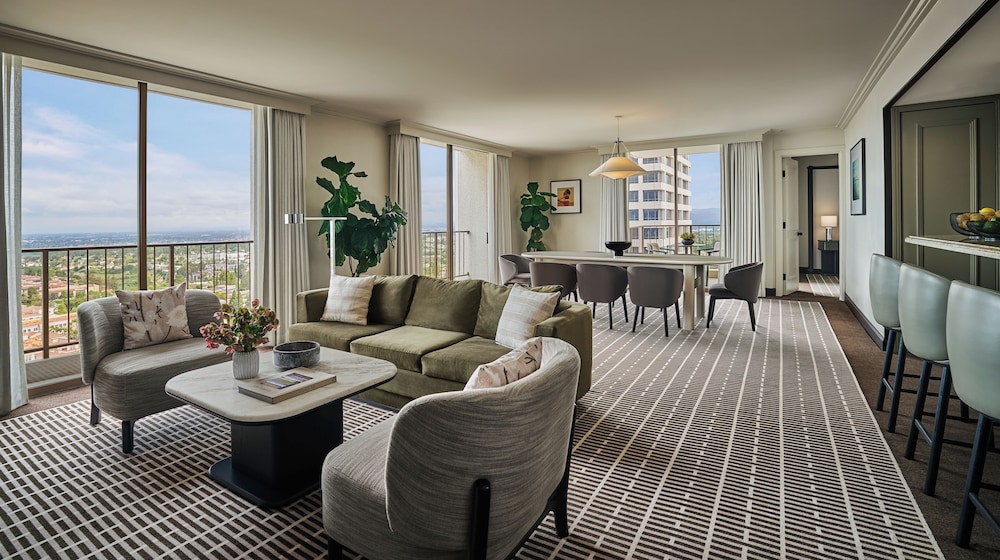 Pendry Newport Beach 43/64
