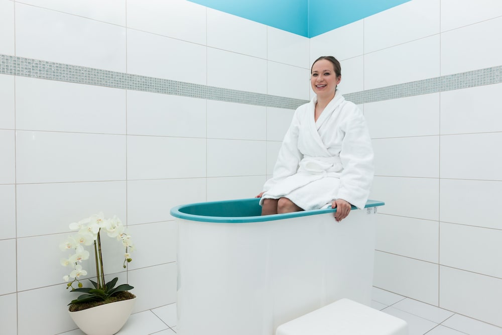 Bursztyn Medical Spa & Wellness 9/74