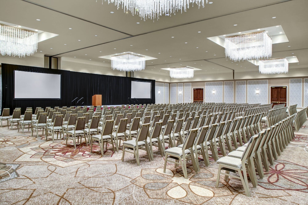 SHERATON MCKINNEY HOTEL 48/54