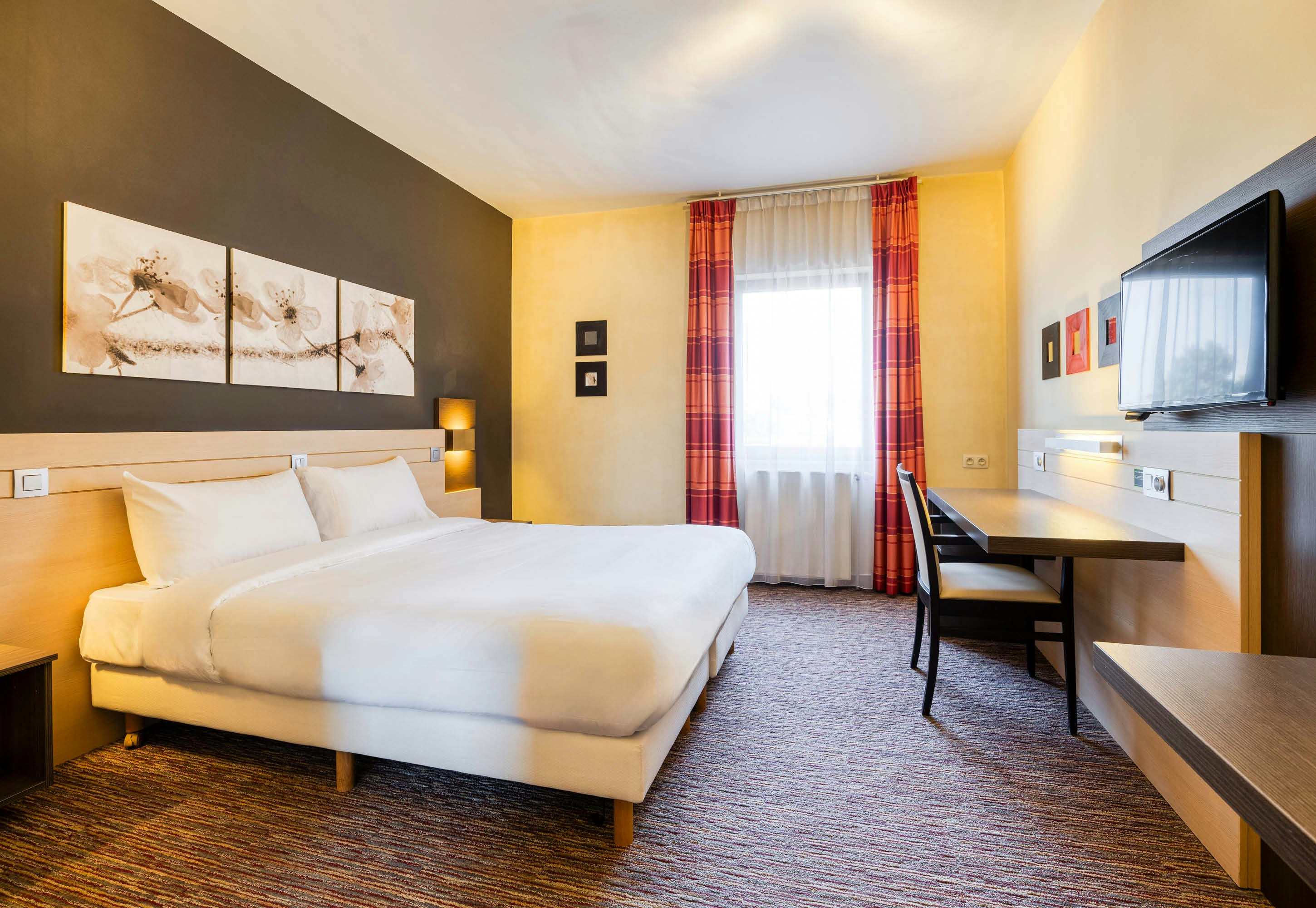 B&B HOTEL Mons Centre 4/15