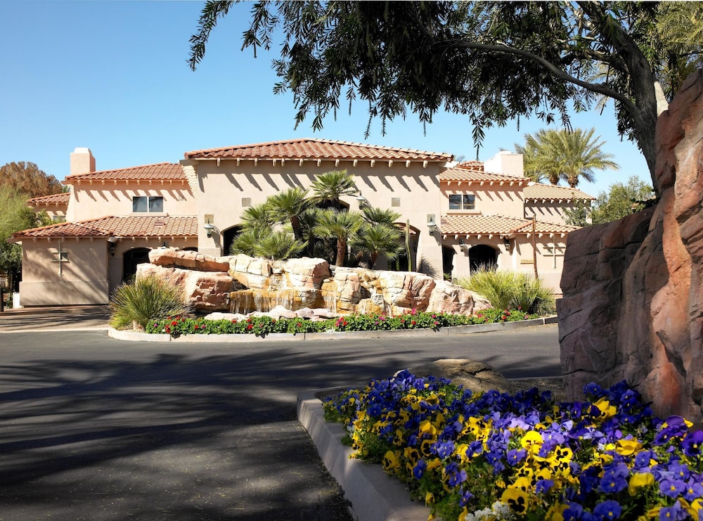 Sheraton Desert Oasis Villas Scottsdale 7/39