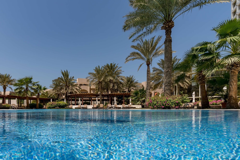 The Diplomat Radisson BLU Hotel, Residence and Spa 43/46