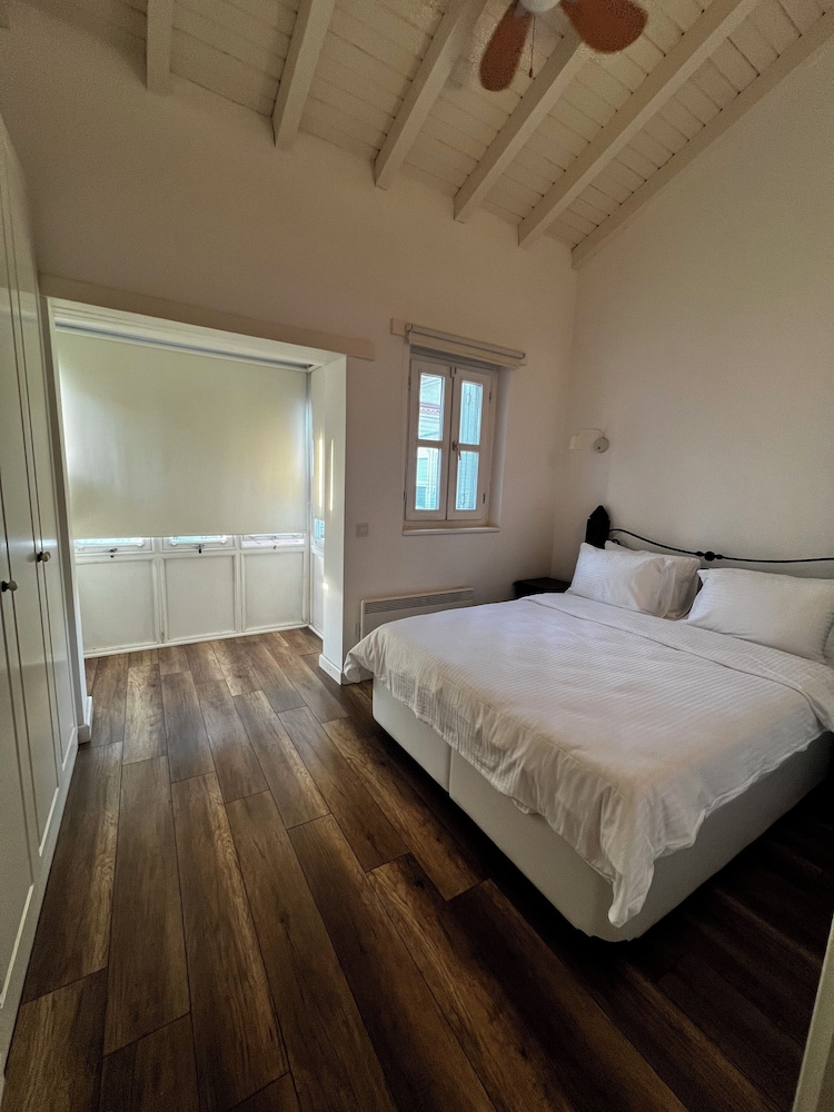 3 BEDROOMS, TRADITIONAL, VILLA, PRIVATE POOL