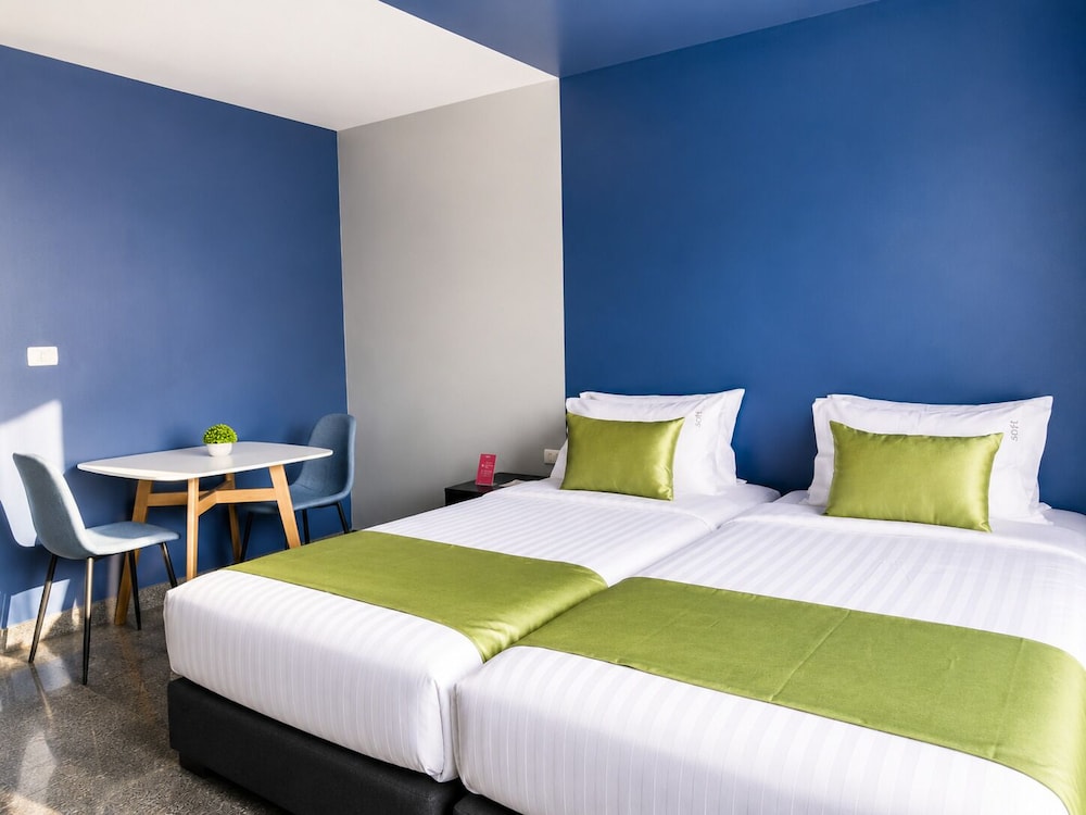 iCheck inn Phuket Town 63/96