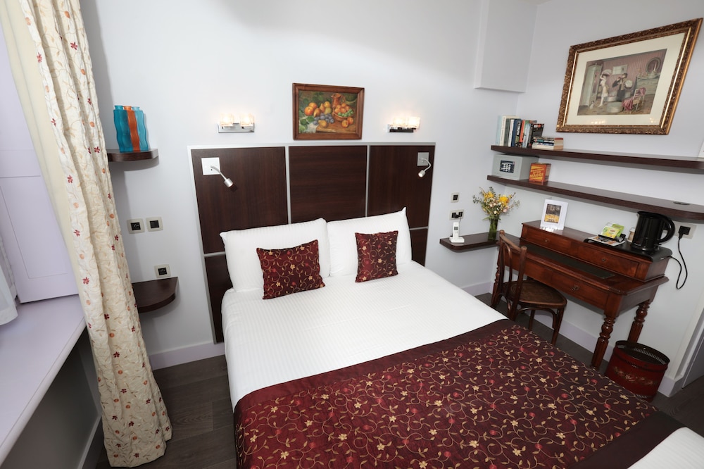 ROOM, DOUBLE BED, COURTYARD VIEW
