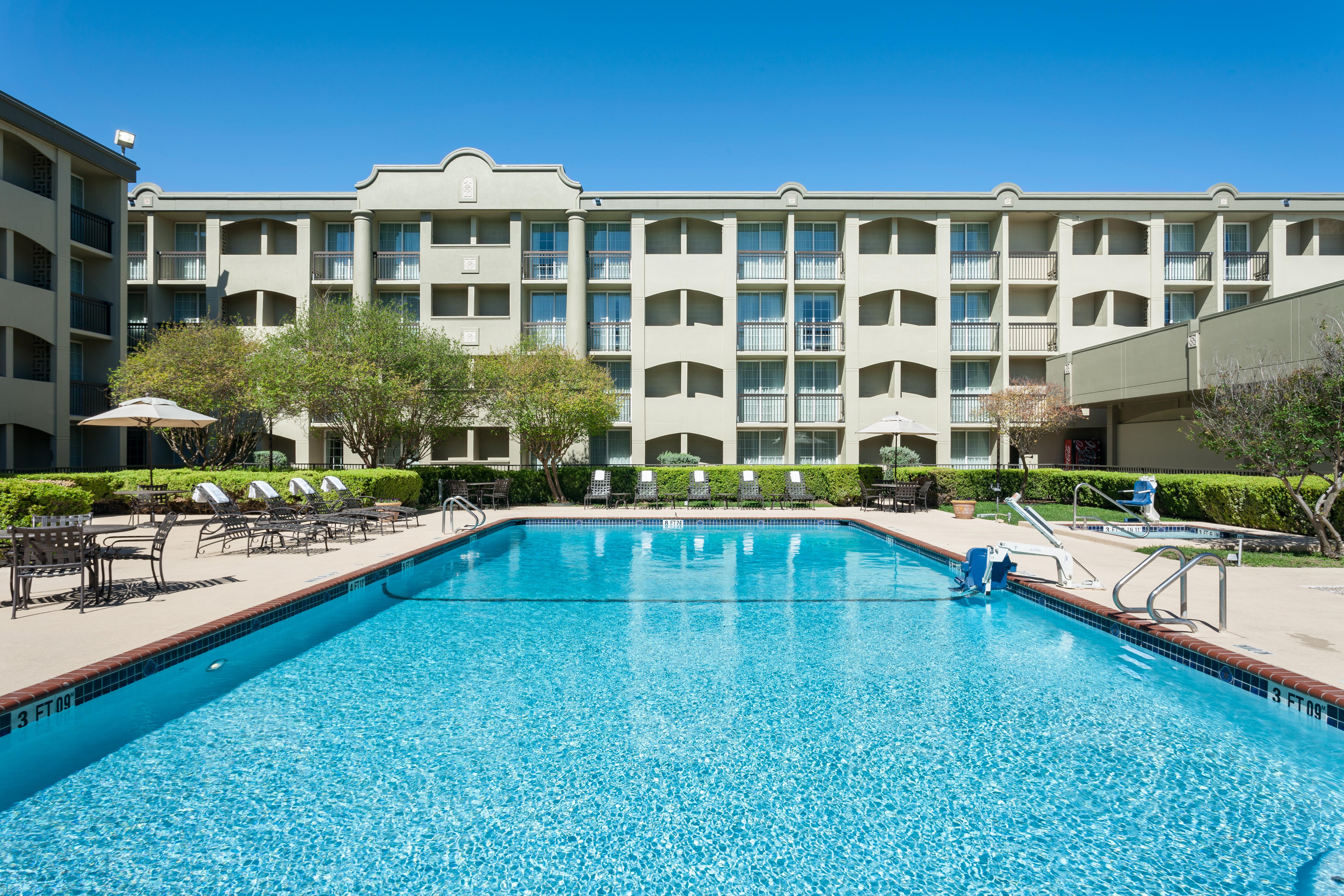 HOLIDAY INN SAN ANTONIO DOWNTOWN - MARKET SQUARE 3/27