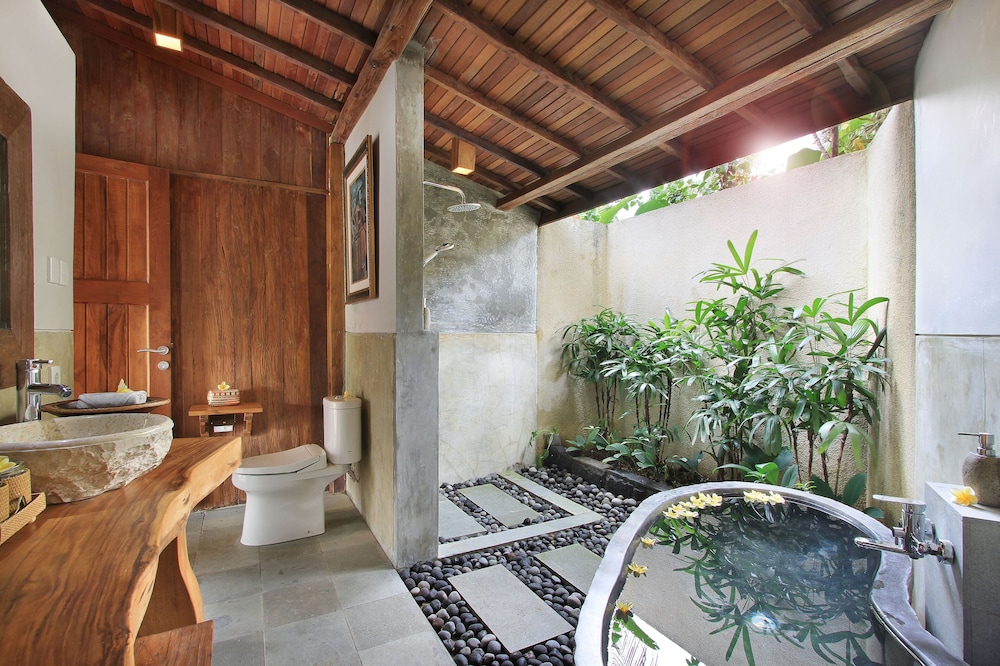 Bucu View Resort 24/50