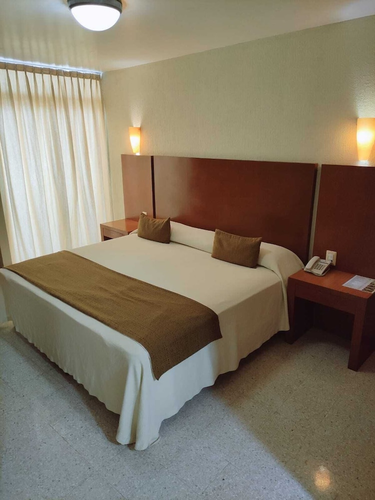 Hotel Central Veracruz 25/50