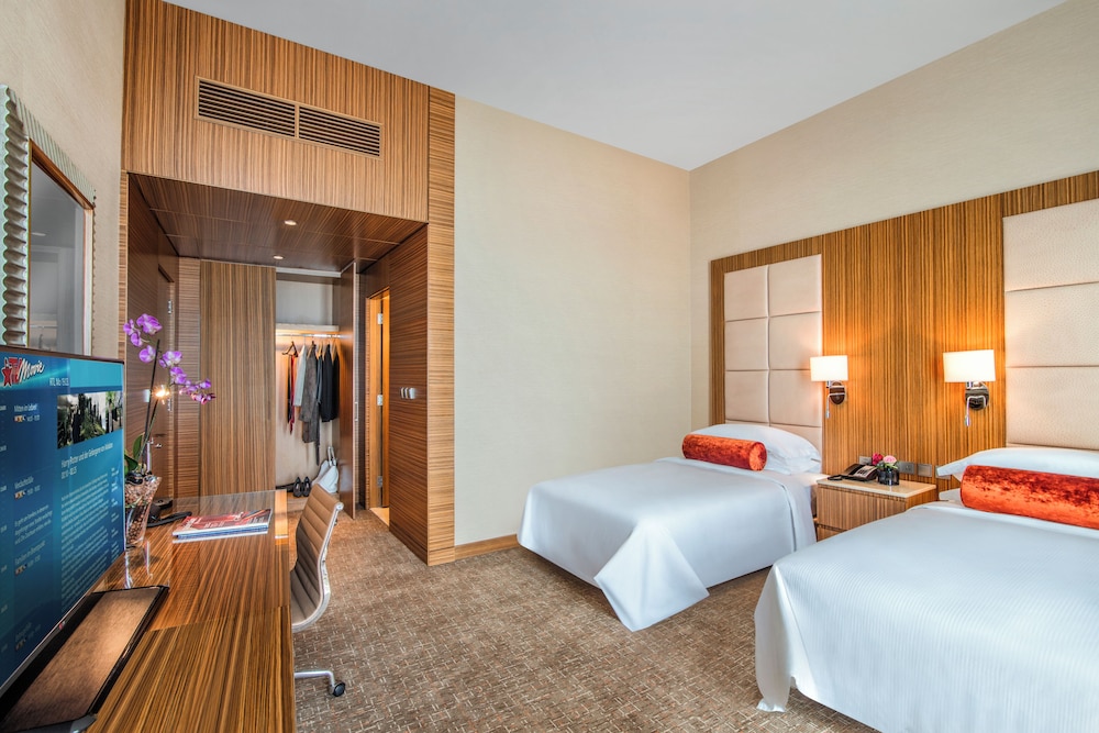 2 BEDROOMS, APARTMENT, CITY VIEW