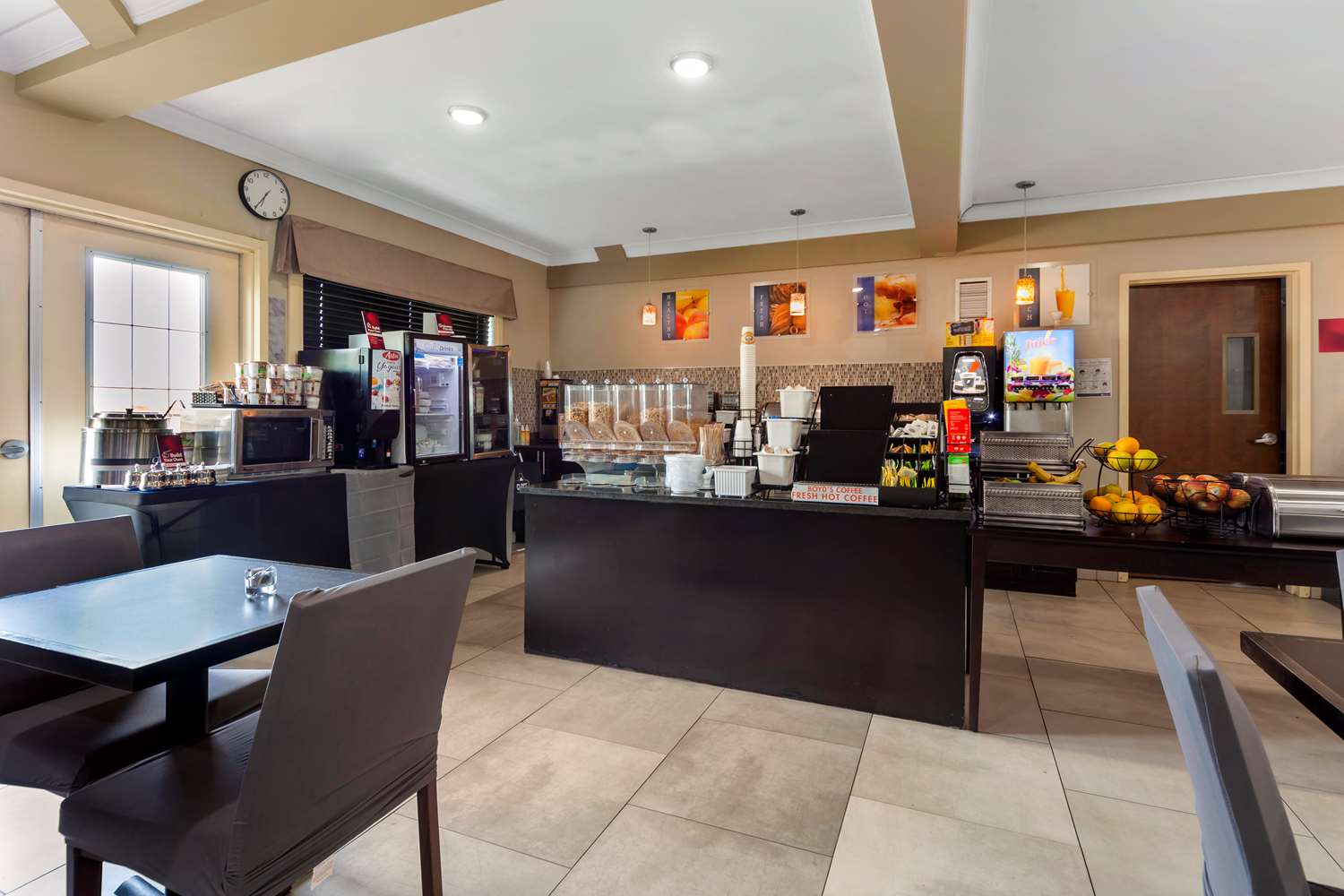 Best Western Plus Fort Saskatchewan Inn and Suites 14/22