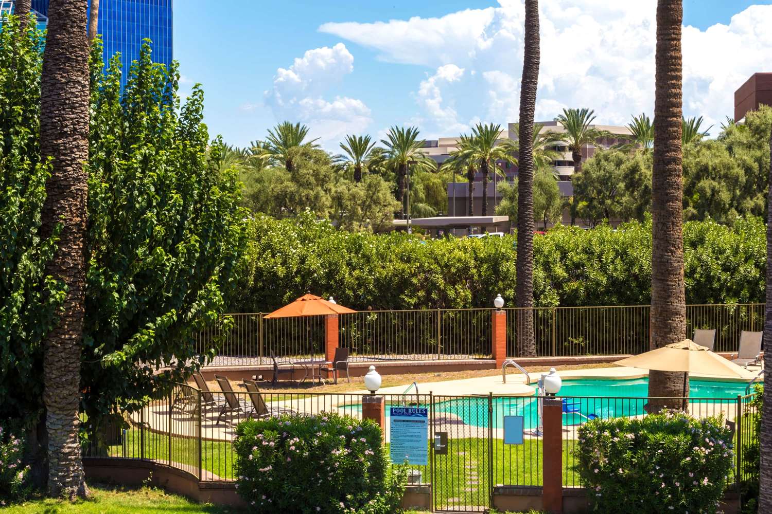 Howard Johnson by Wyndham Phoenix Airport/Downtown Area 6/12