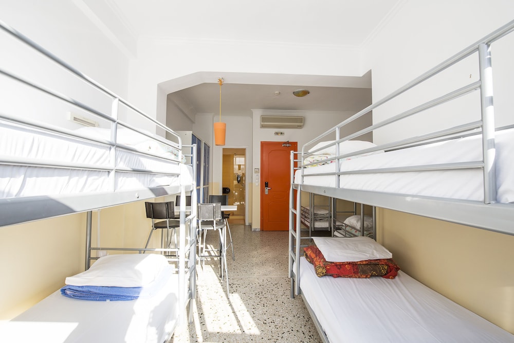 Safestay Athens 16/28
