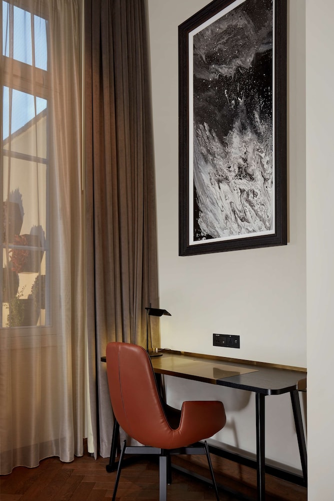 Holmes Hotel London 74/79
