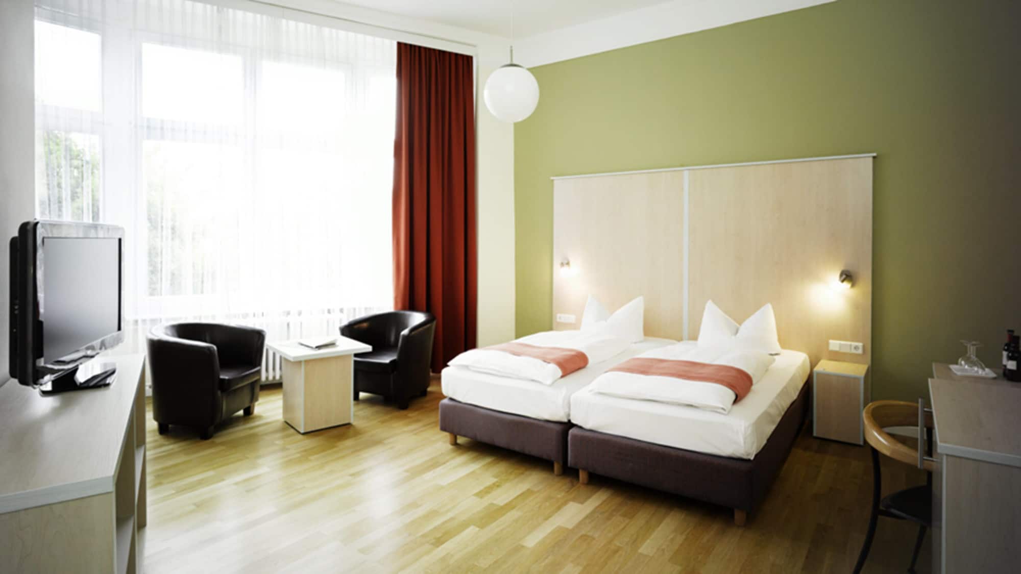 COMFORT, DOUBLE BED, LARGE