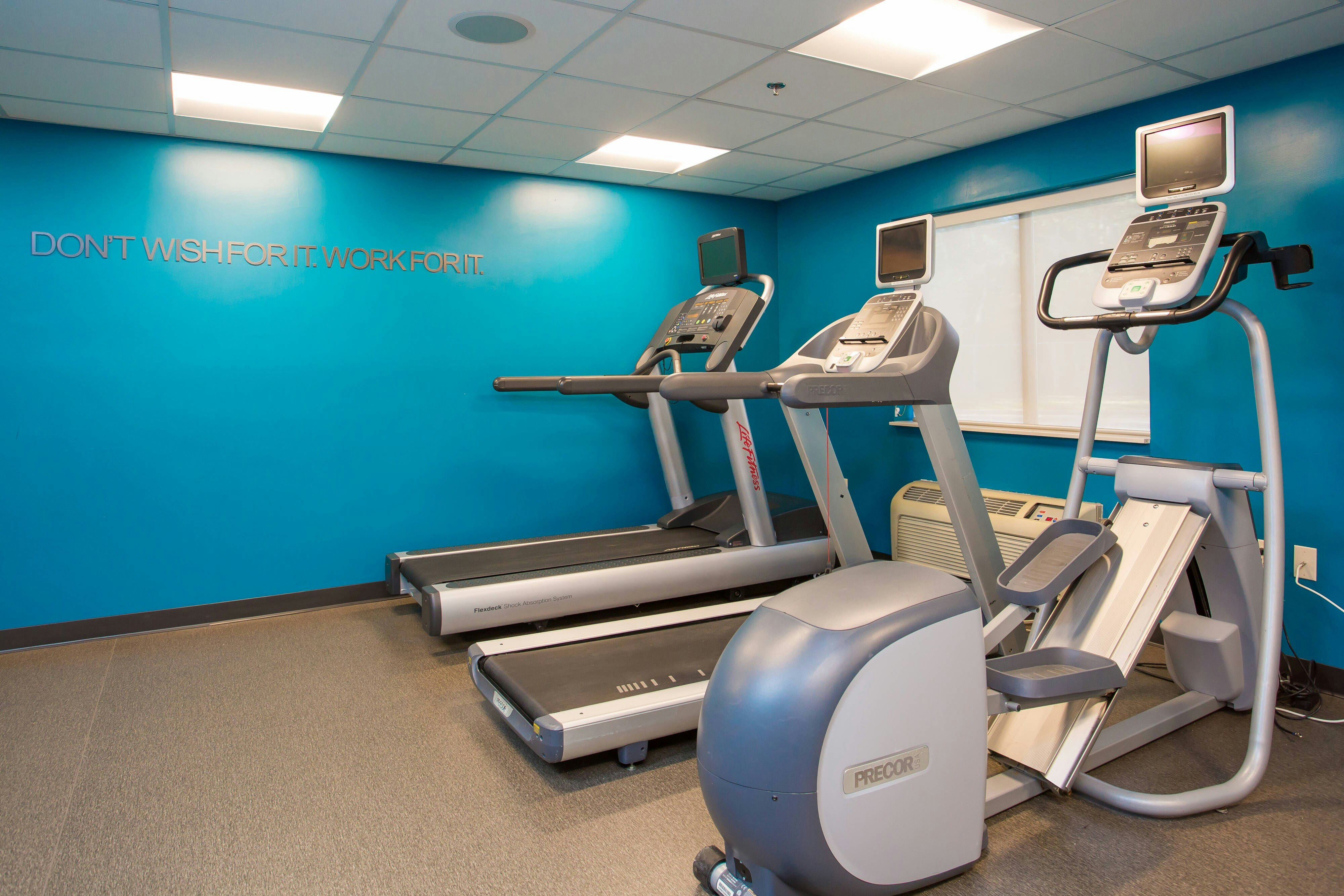 Fairfield Inn Suites Raynham Middleborough Plymouth 14/23